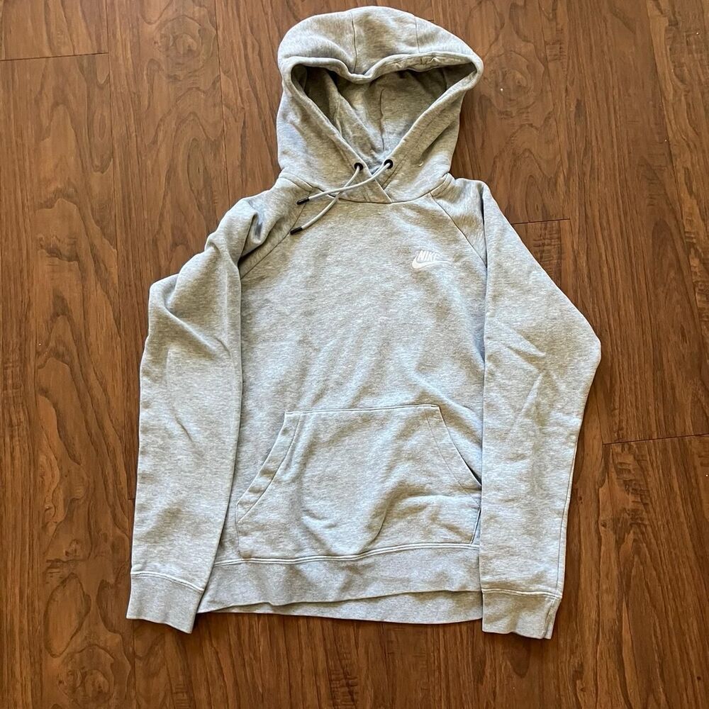 Nike Men's Grey Hoodie